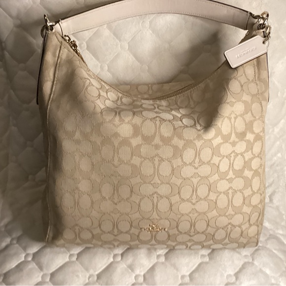 Coach monogram canvas shoulder bag in cream and tan with leather straps - Picture 2 of 8